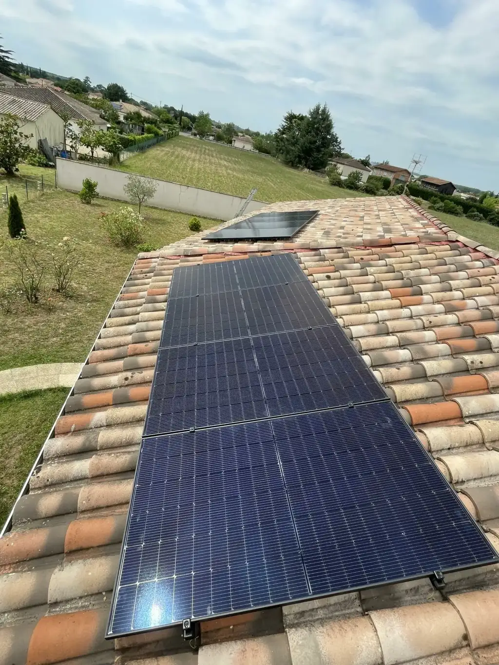 Installation de panneaux photovoltaïques sur le Marmandais : un projet durable et performant